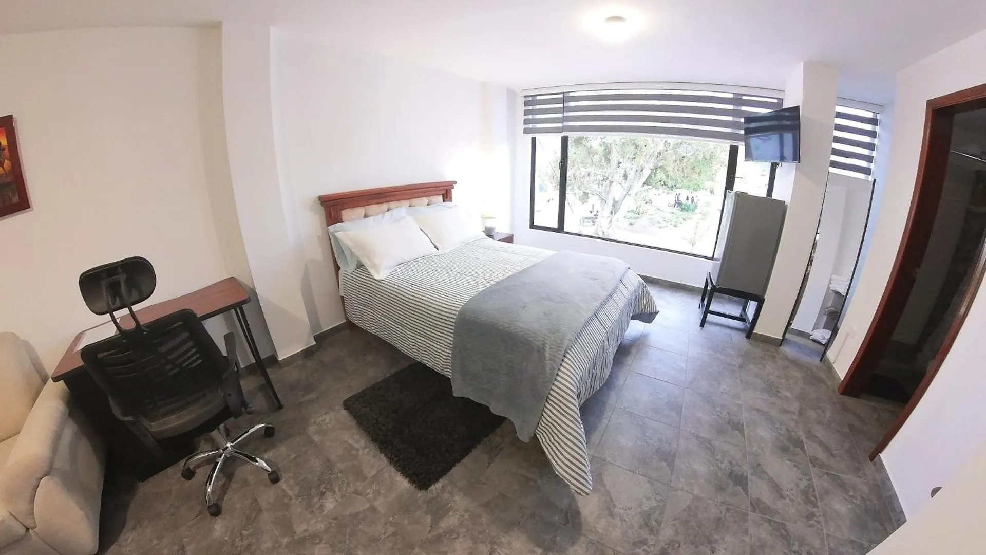 Hotel Suite Central Park Tababela 基多 0*,